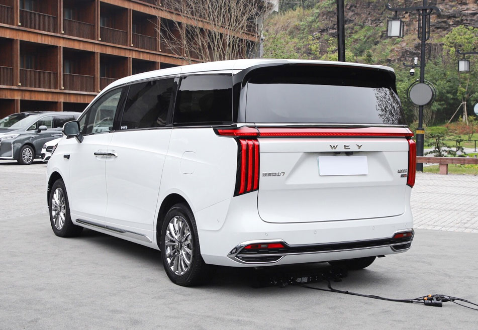 Weipa Gaoshan 7 Review: Redefining Luxury PHEV MPV Standards Weipa Gaoshan 7 Review: Redefining Luxury PHEV MPV Standards