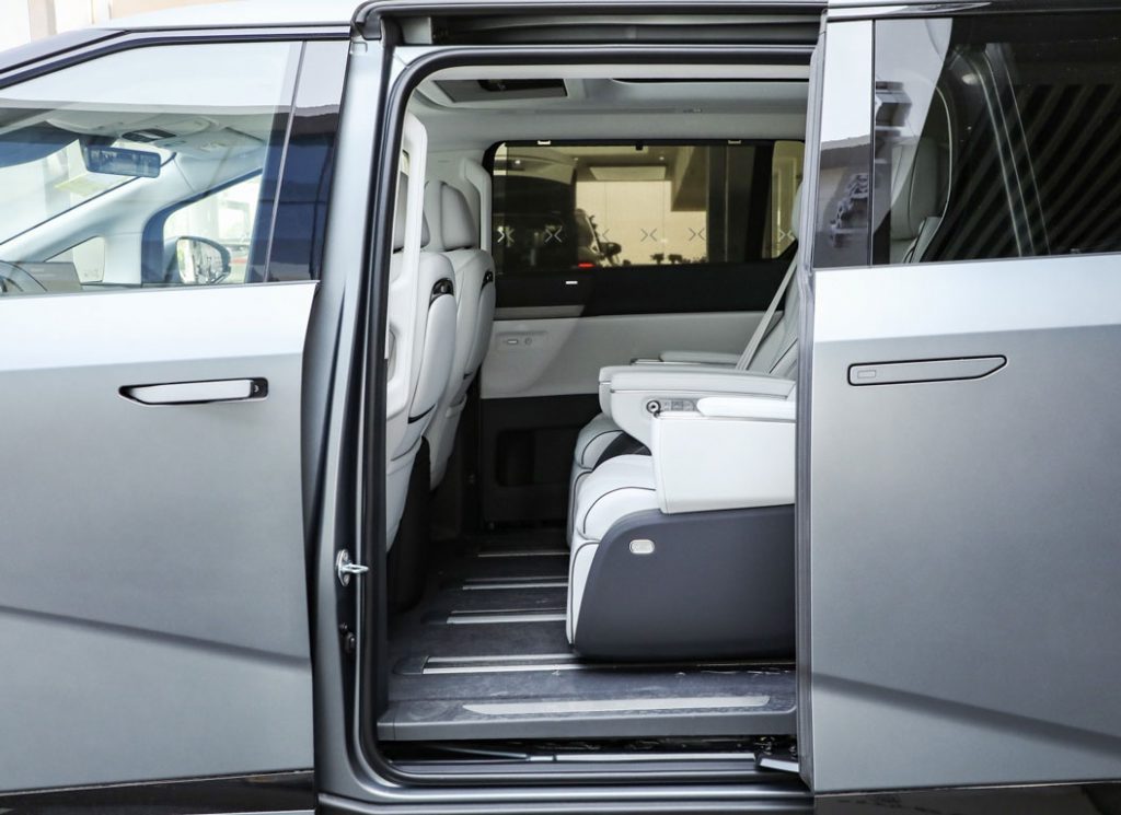 Xpeng X9 2025 Review: The Futuristic MPV Rewriting Family Mobility Rules