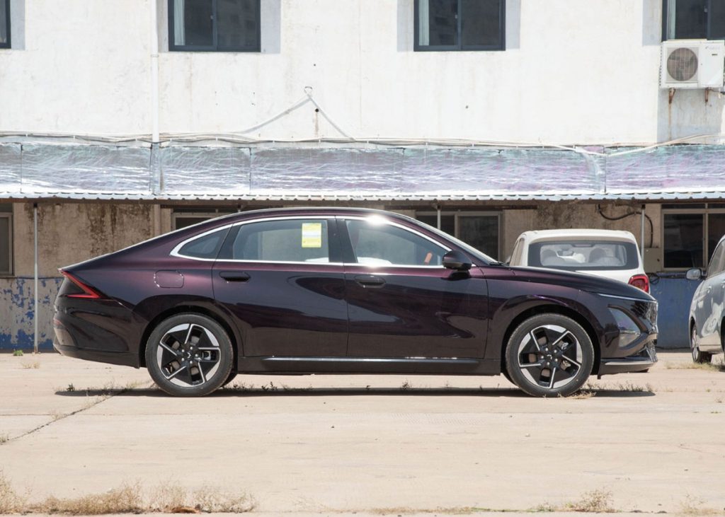 610km Real Range + Zero Fire Battery: How Wuling Starlight 2025 Redefines Value in the EV Arena 610km Real Range + Zero Fire Battery: How Wuling Starlight 2025 Redefines Value in the EV Arena