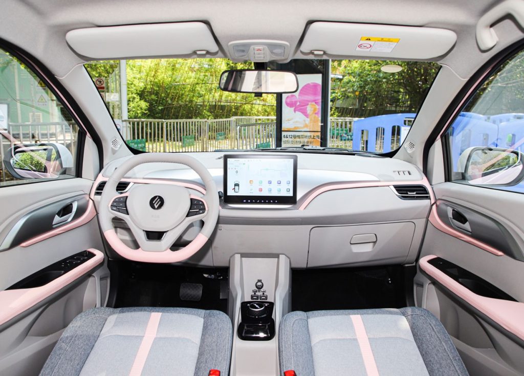 Beyond the Commute: How Jiangling Yi Zhi EV3 Redefines Budget Electric Mobility
