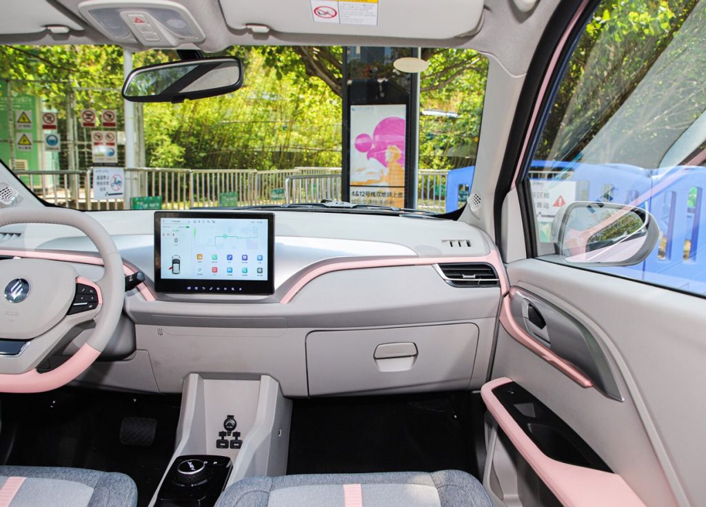 Beyond the Commute: How Jiangling Yi Zhi EV3 Redefines Budget Electric Mobility