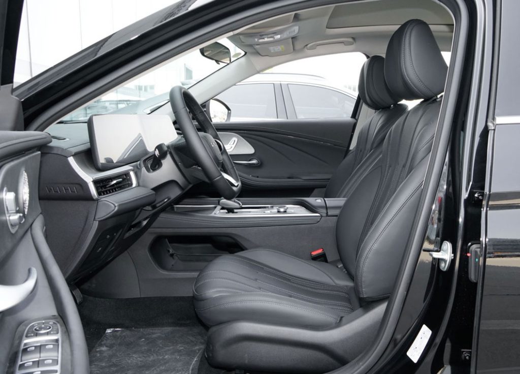Chery Fengyun A8: The Hybrid Sedan That Does It All Chery Fengyun A8: The Hybrid Sedan That Does It All