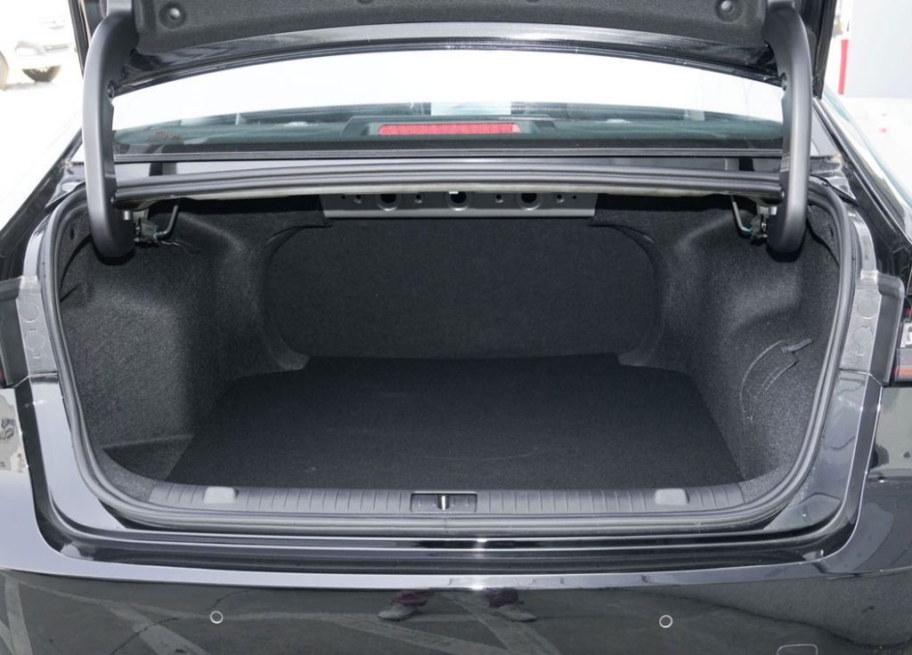 Chery Fengyun A8: The Hybrid Sedan That Does It All Chery Fengyun A8: The Hybrid Sedan That Does It All