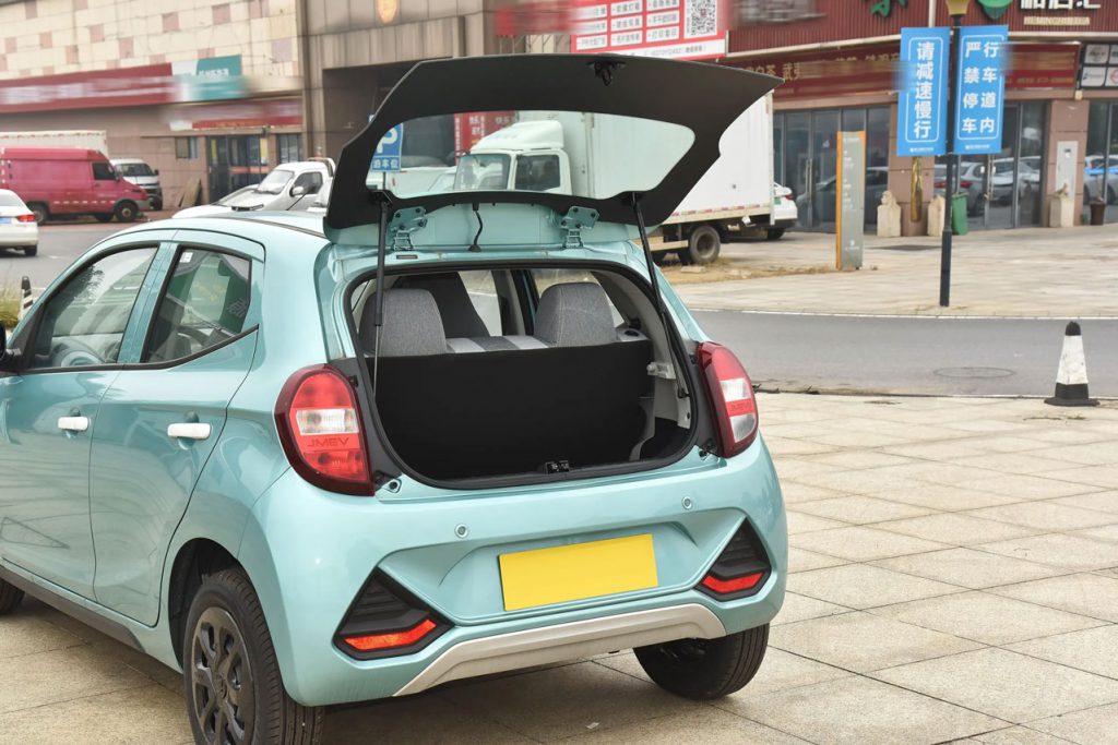 City Sprite, Commuting Companion: The Comprehensive Review of JMEV Little Kirin Electric Vehicle City Sprite, Commuting Companion: The Comprehensive Review of JMEV Little Kirin Electric Vehicle