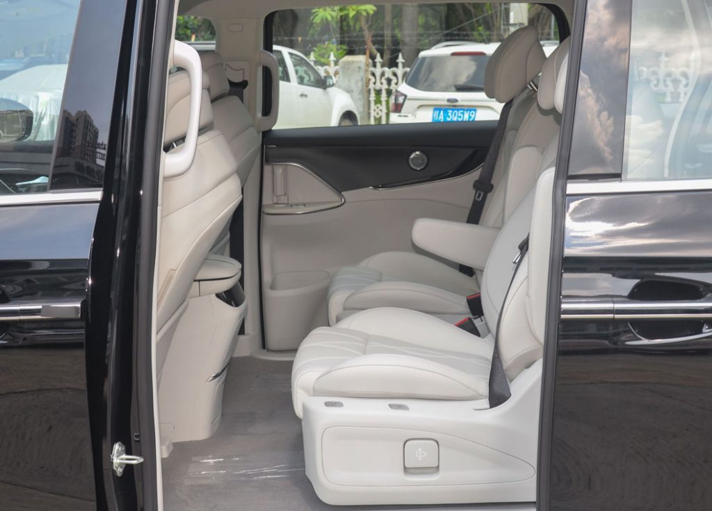 Dongfeng Fengxing Xinghai V9 – The Ultimate Family Command Center on Wheels Dongfeng Fengxing Xinghai V9 – The Ultimate Family Command Center on Wheels