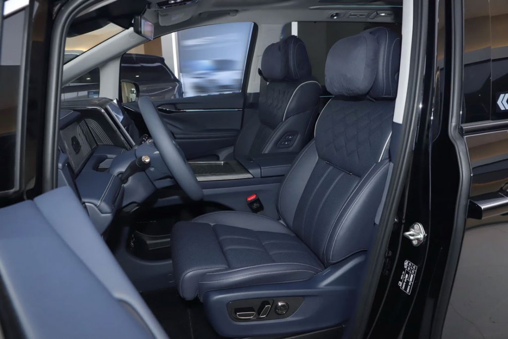 GAC Trumpchi Vision M8 QianKun: The Tech-Infused Luxury MPV Redefining Chinese Smart Mobility GAC Trumpchi Vision M8 QianKun: The Tech-Infused Luxury MPV Redefining Chinese Smart Mobility