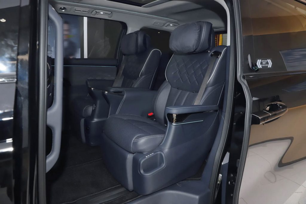 GAC Trumpchi Vision M8 QianKun: The Tech-Infused Luxury MPV Redefining Chinese Smart Mobility GAC Trumpchi Vision M8 QianKun: The Tech-Infused Luxury MPV Redefining Chinese Smart Mobility