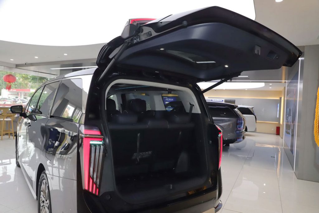 GAC Trumpchi Vision M8 QianKun: The Tech-Infused Luxury MPV Redefining Chinese Smart Mobility GAC Trumpchi Vision M8 QianKun: The Tech-Infused Luxury MPV Redefining Chinese Smart Mobility