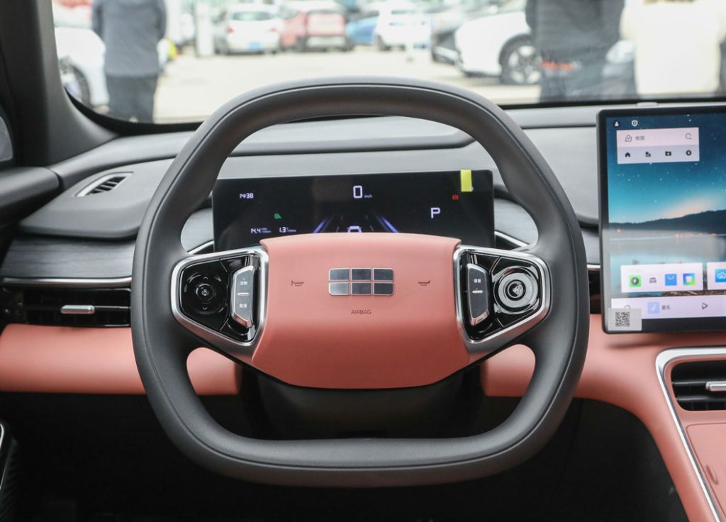 Geely Galaxy L6 — The $20,000 Hybrid Sedan That Outdrives Luxury Cars Geely Galaxy L6 — The $20,000 Hybrid Sedan That Outdrives Luxury Cars
