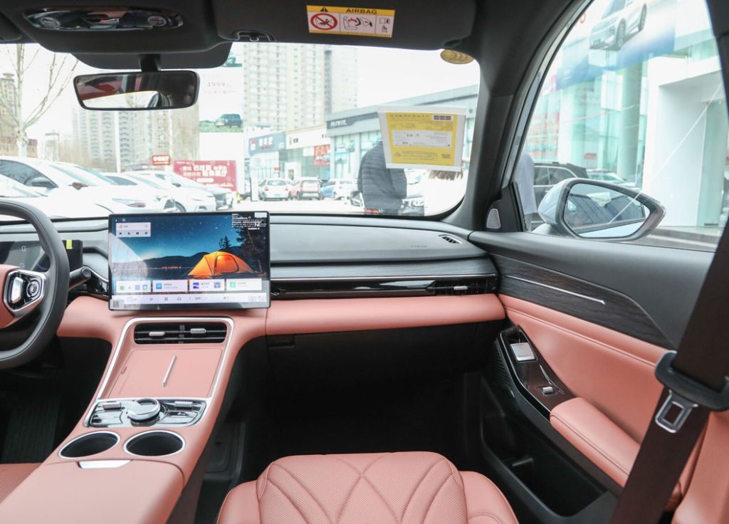 Geely Galaxy L6 — The $20,000 Hybrid Sedan That Outdrives Luxury Cars Geely Galaxy L6 — The $20,000 Hybrid Sedan That Outdrives Luxury Cars