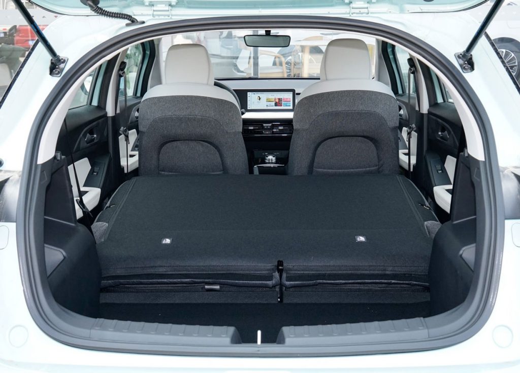 Geely Geometry E Firefly: The Budget EV That Shines with Safety Innovations Geely Geometry E Firefly: The Budget EV That Shines with Safety Innovations