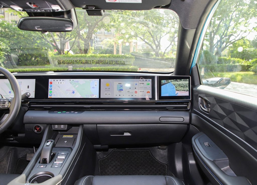 Honda Lingxi L — The Game Changer in Affordable EVs with Digital Mirrors and Pentascreen Honda Lingxi L — The Game Changer in Affordable EVs with Digital Mirrors and Pentascreen