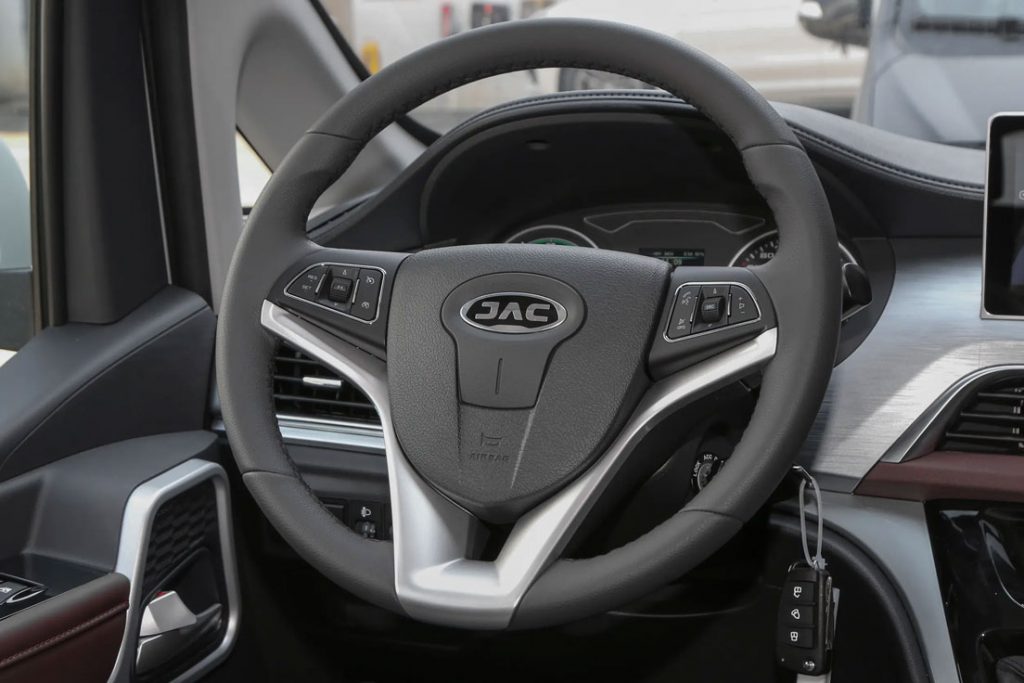 JAC Ruifeng E3 – The Unassuming Game-Changer in Electric Mobility JAC Ruifeng E3 – The Unassuming Game-Changer in Electric Mobility