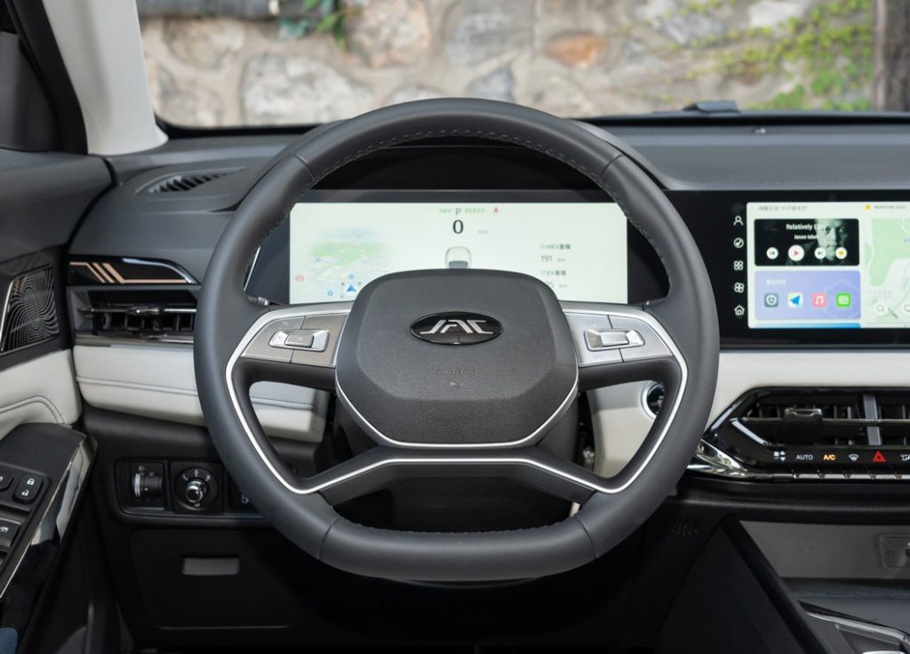 JAC X8 E Home: The Budget-Friendly PHEV SUV Revolutionizing Family Travel JAC X8 E Home: The Budget-Friendly PHEV SUV Revolutionizing Family Travel