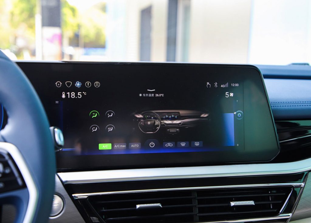 The Underdog’s Rise: Jiangling Yichi 05 Proves Premium EV Tech Can Be Affordable The Underdog’s Rise: Jiangling Yichi 05 Proves Premium EV Tech Can Be Affordable