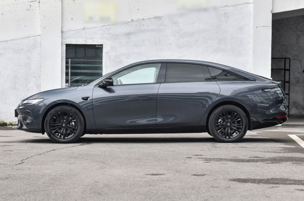 Leapmotor C01: The Game-Changer in Mid-Luxury Electric Sedans Leapmotor C01: The Game-Changer in Mid-Luxury Electric Sedans