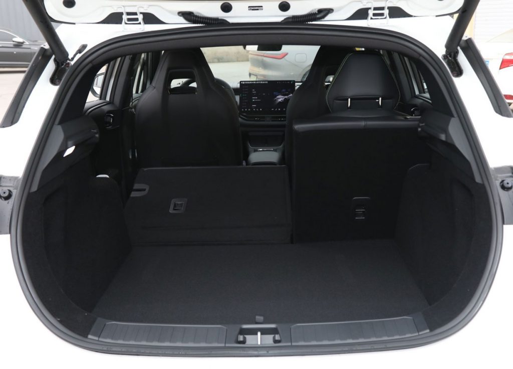 LYNK & CO 06 EM-P: The New Benchmark for Hybrid SUVs Under 150,000 RMB LYNK & CO 06 EM-P: The New Benchmark for Hybrid SUVs Under 150,000 RMB