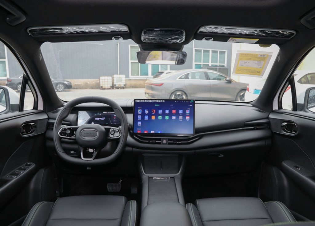 LYNK & CO 06 EM-P: The New Benchmark for Hybrid SUVs Under 150,000 RMB LYNK & CO 06 EM-P: The New Benchmark for Hybrid SUVs Under 150,000 RMB