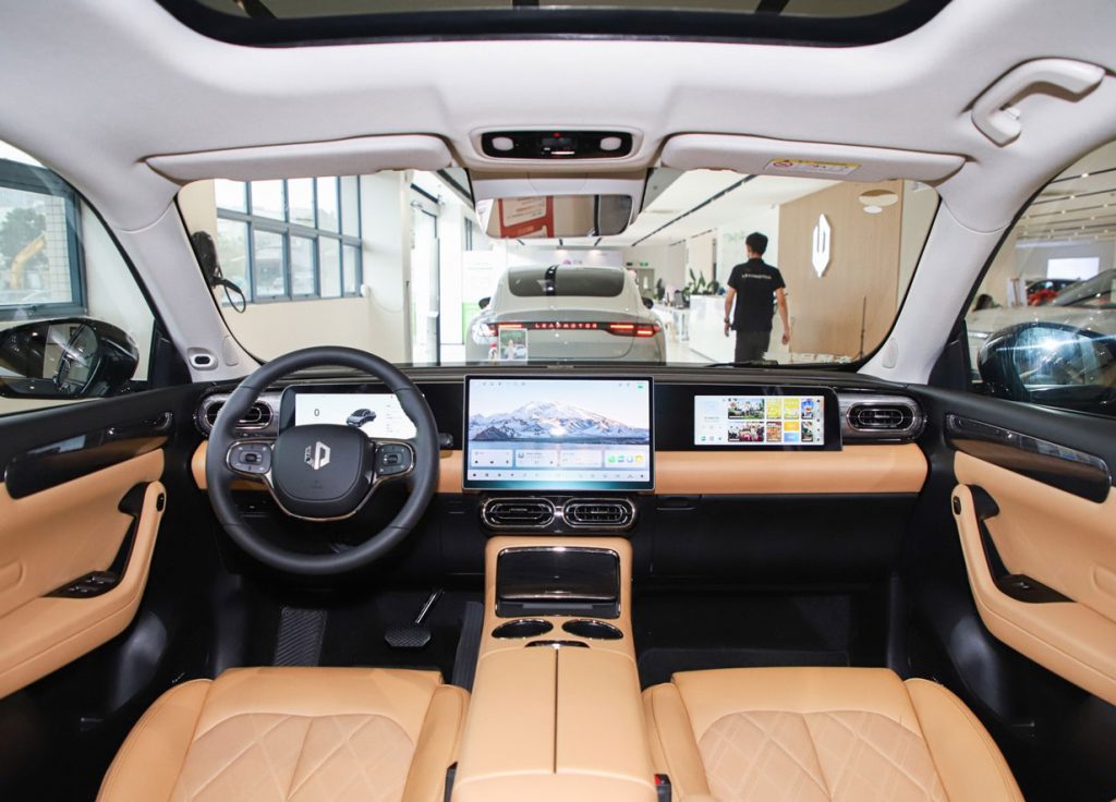 Redefining Value: How Leapmotor C11 Challenges Premium Brands with In-House Tech Redefining Value: How Leapmotor C11 Challenges Premium Brands with In-House Tech
