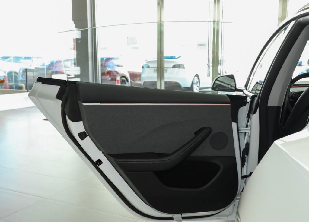 Tesla Model 3: The Benchmark EV That Redefines Driving Tesla Model 3: The Benchmark EV That Redefines Driving