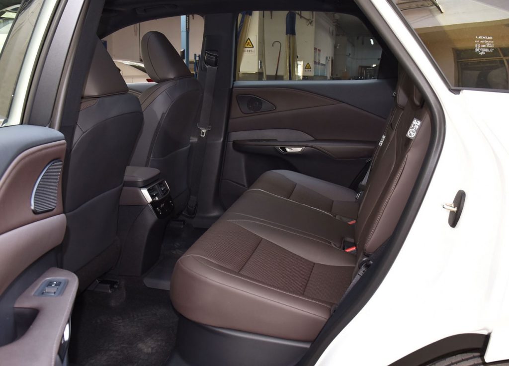 Lexus RX Hybrid – The Silent Revolution in Luxury SUVs, Where Japanese Craftsmanship Meets Electrified Future Lexus RX Hybrid – The Silent Revolution in Luxury SUVs, Where Japanese Craftsmanship Meets Electrified Future