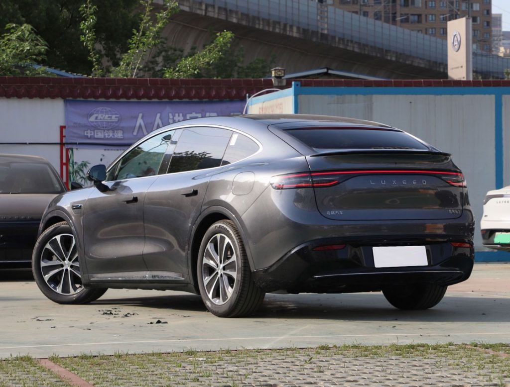 The Huawei-Powered Zhiji R7: Redefining the Electric SUV with Unprecedented Range and Intelligence The Huawei-Powered Zhiji R7: Redefining the Electric SUV with Unprecedented Range and Intelligence