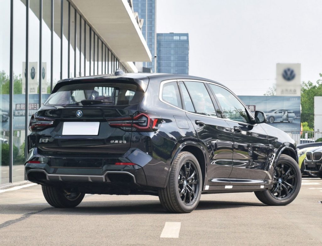 The Rational Evolution: BMW iX3 Redefines Luxury Electric SUVs