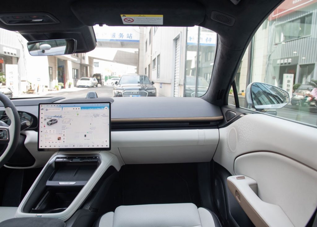 The Ultimate Electric Sedan Redefining Performance and Intelligence The Ultimate Electric Sedan Redefining Performance and Intelligence