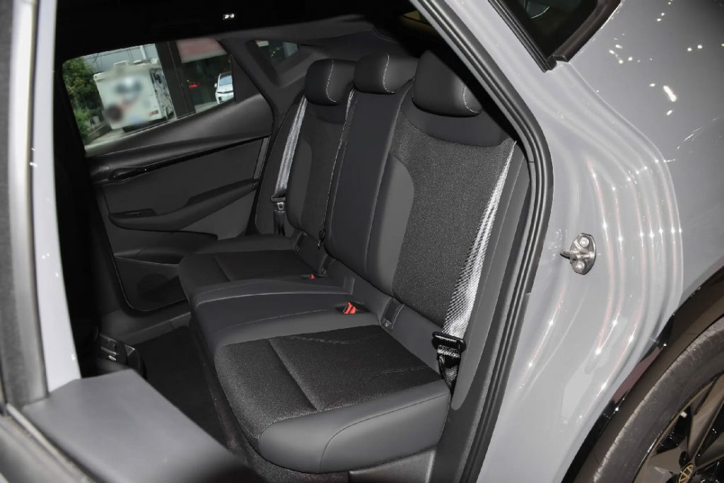 Volkswagen ID.6 CROZZ: The German Family Hauler Electrified Volkswagen ID.6 CROZZ: The German Family Hauler Electrified