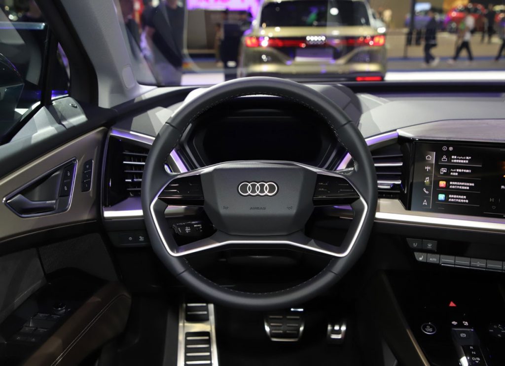 Audi Q5 e-tron - The Discreetly Competent Electric SUV, "Roadjet" Redefined: Masters the Art of Understatement Audi Q5 e-tron - The Discreetly Competent Electric SUV, "Roadjet" Redefined: Masters the Art of Understatement