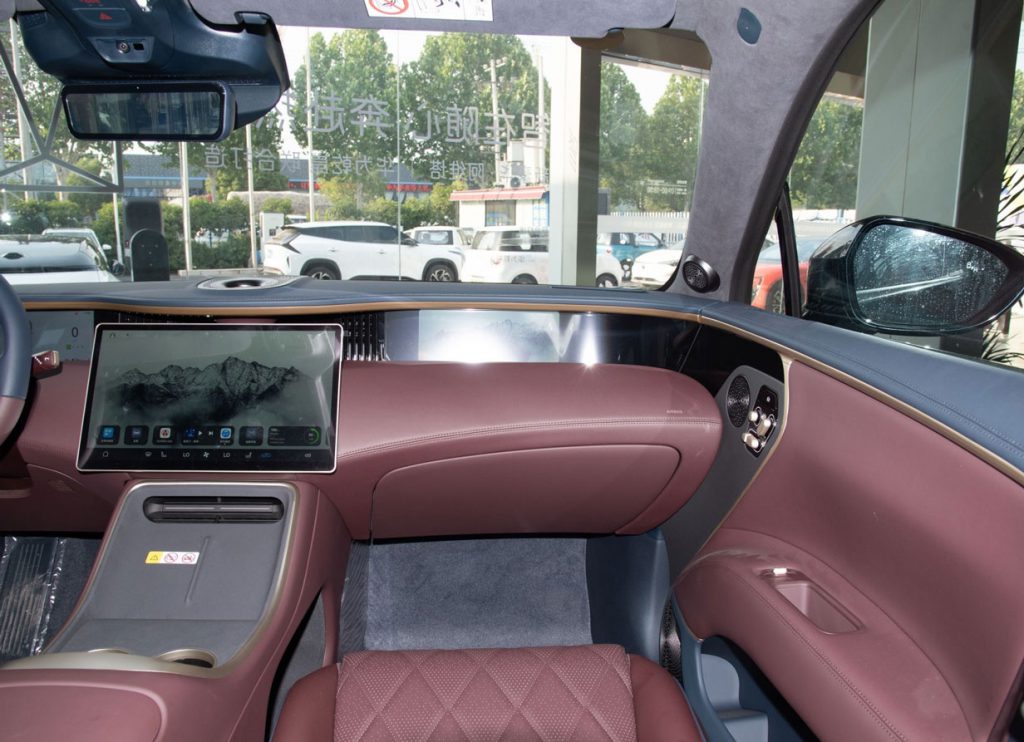 AVATR 11 Comprehensive Review – Redefining Premium Electric SUV AVATR 11 Comprehensive Review – Redefining Premium Electric SUV