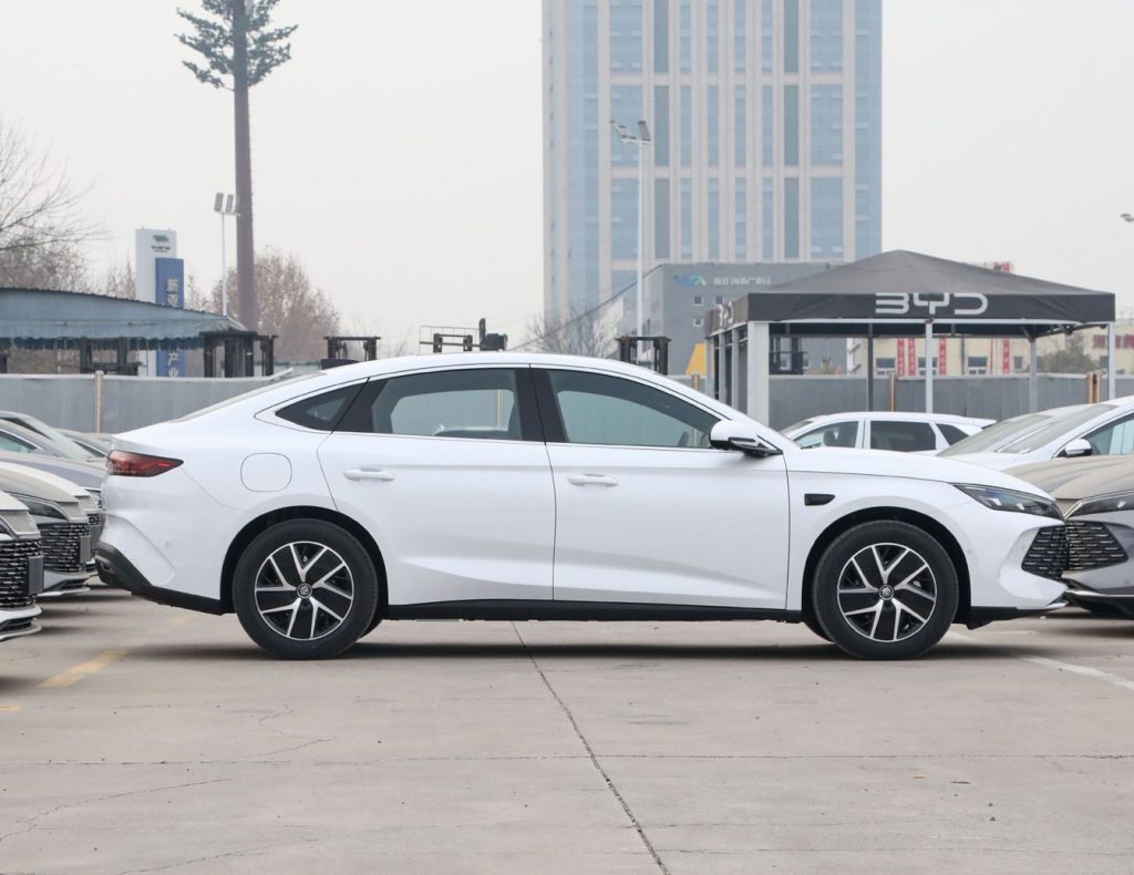 BYD Qin L DM-i 2025 Review The 2000km Range Revolution BYD Qin L DM-i 2025 Review The 2000km Range Revolution