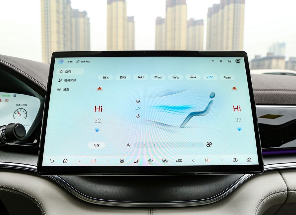 BYD Song Plus 2025 – The Disruptive Force in the PHEV SUV Market