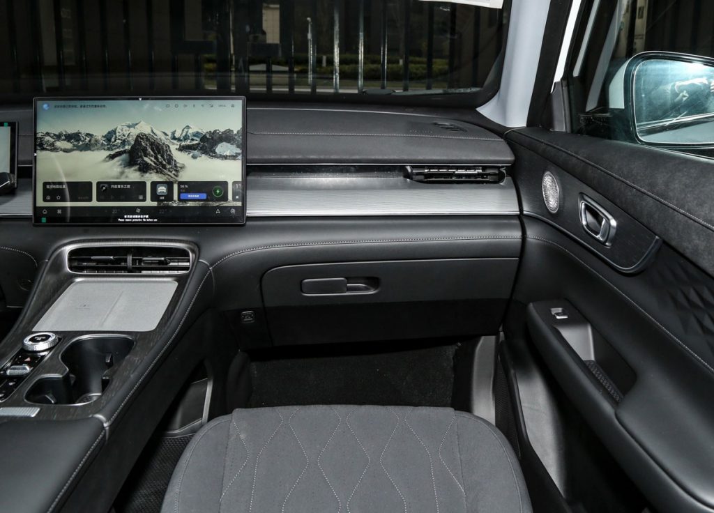 Chery Tiggo 8 PLUS C-DM – The Hybrid Pioneer Redefining Family Mobility Chery Tiggo 8 PLUS C-DM – The Hybrid Pioneer Redefining Family Mobility