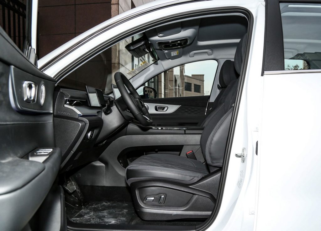 Chery Tiggo 8 PLUS C-DM – The Hybrid Pioneer Redefining Family Mobility Chery Tiggo 8 PLUS C-DM – The Hybrid Pioneer Redefining Family Mobility
