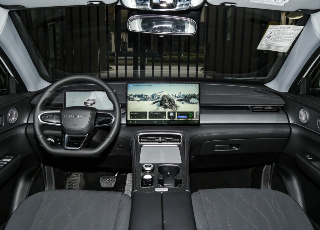 Chery Tiggo 8 PLUS C-DM – The Hybrid Pioneer Redefining Family Mobility Chery Tiggo 8 PLUS C-DM – The Hybrid Pioneer Redefining Family Mobility
