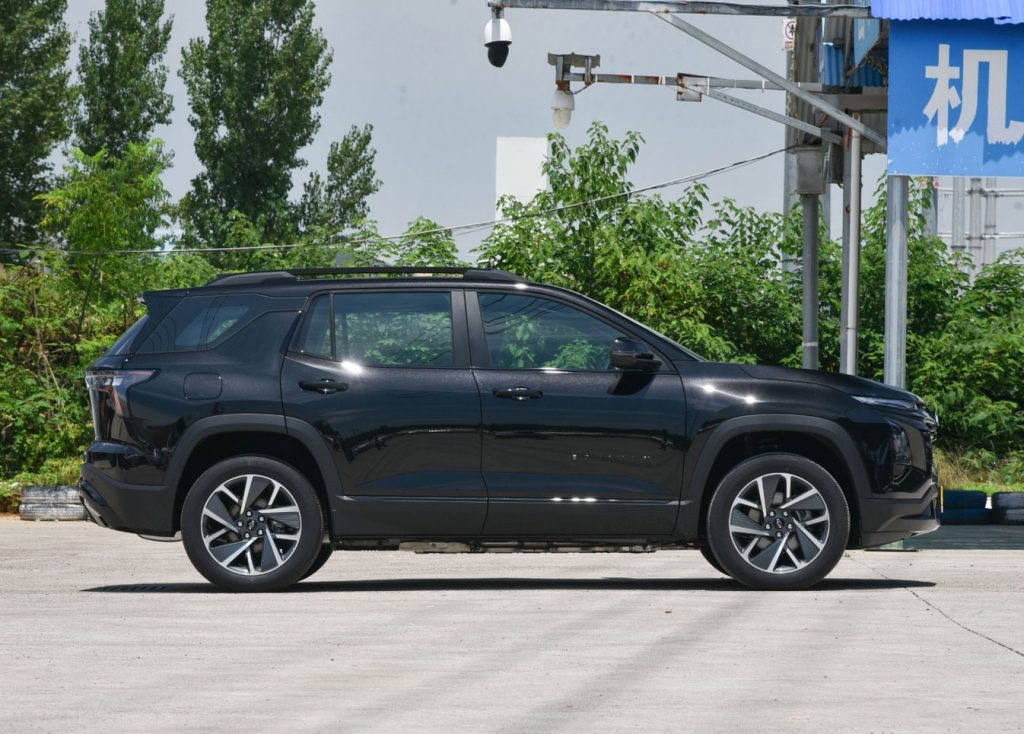 Chevrolet Equinox Plus: The Plug-In Hybrid That Solved Engineering Puzzles, But Ignored People Chevrolet Equinox Plus: The Plug-In Hybrid That Solved Engineering Puzzles, But Ignored People