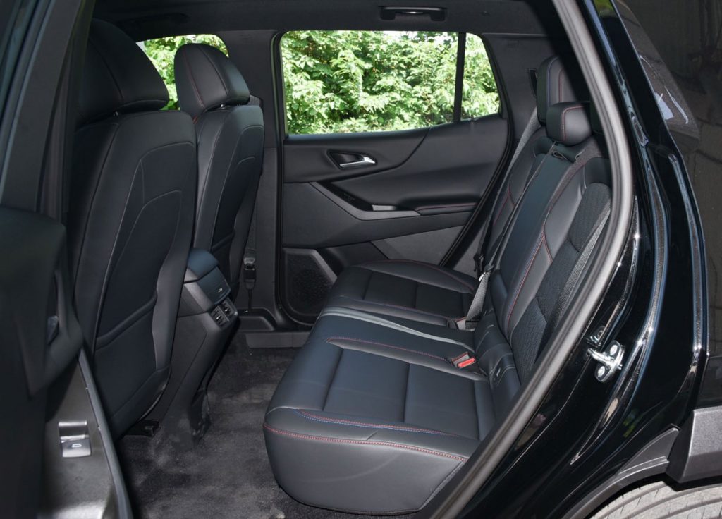 Chevrolet Equinox Plus: The Plug-In Hybrid That Solved Engineering Puzzles, But Ignored People Chevrolet Equinox Plus: The Plug-In Hybrid That Solved Engineering Puzzles, But Ignored People