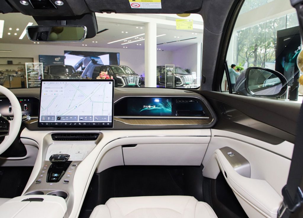Denza N7: BYD’s Tech-Infused Answer to the Premium EV Conundrum Denza N7: BYD’s Tech-Infused Answer to the Premium EV Conundrum