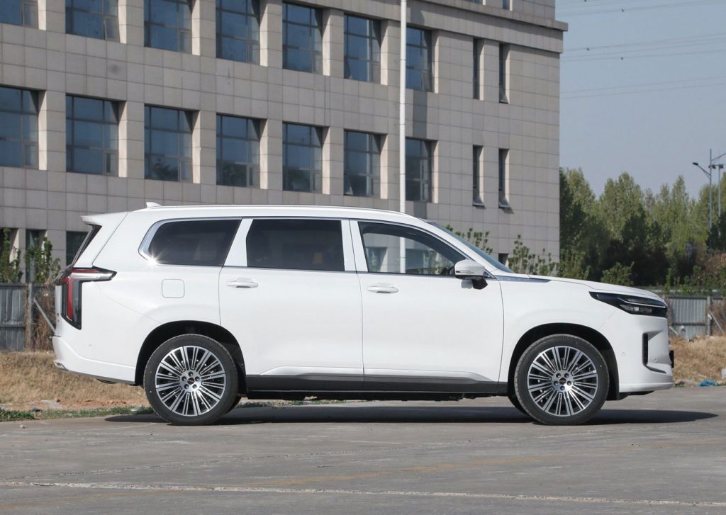 Four Engines Redefining Luxury: Xingtu Lunar C-DM's Revolution in the SUV Market Four Engines Redefining Luxury: Xingtu Lunar C-DM's Revolution in the SUV Market