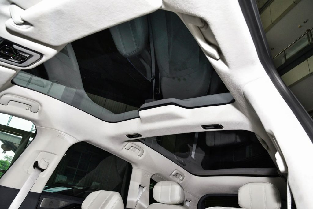 From Boardroom to Race Track: Can the 3.8-Second Yuanhang H8 Conquer the Luxury EV Market? From Boardroom to Race Track: Can the 3.8-Second Yuanhang H8 Conquer the Luxury EV Market?