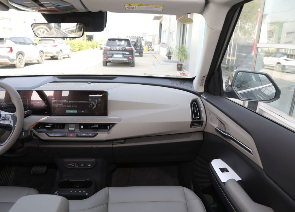 Kia EV5 2025 – The Electrification Game-Changer with a 720km Knockout Punch