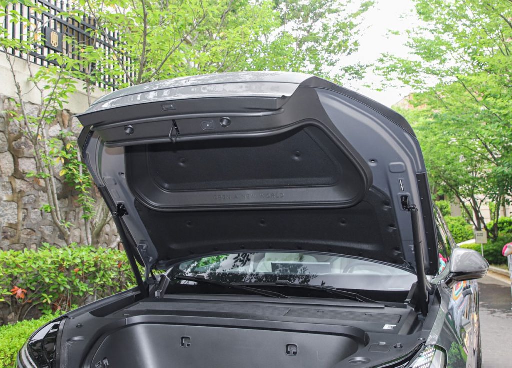 Ledo L90: The Space Revolution of Family EVs, A Pure-Electric Challenger to Range Anxiety Ledo L90: The Space Revolution of Family EVs, A Pure-Electric Challenger to Range Anxiety