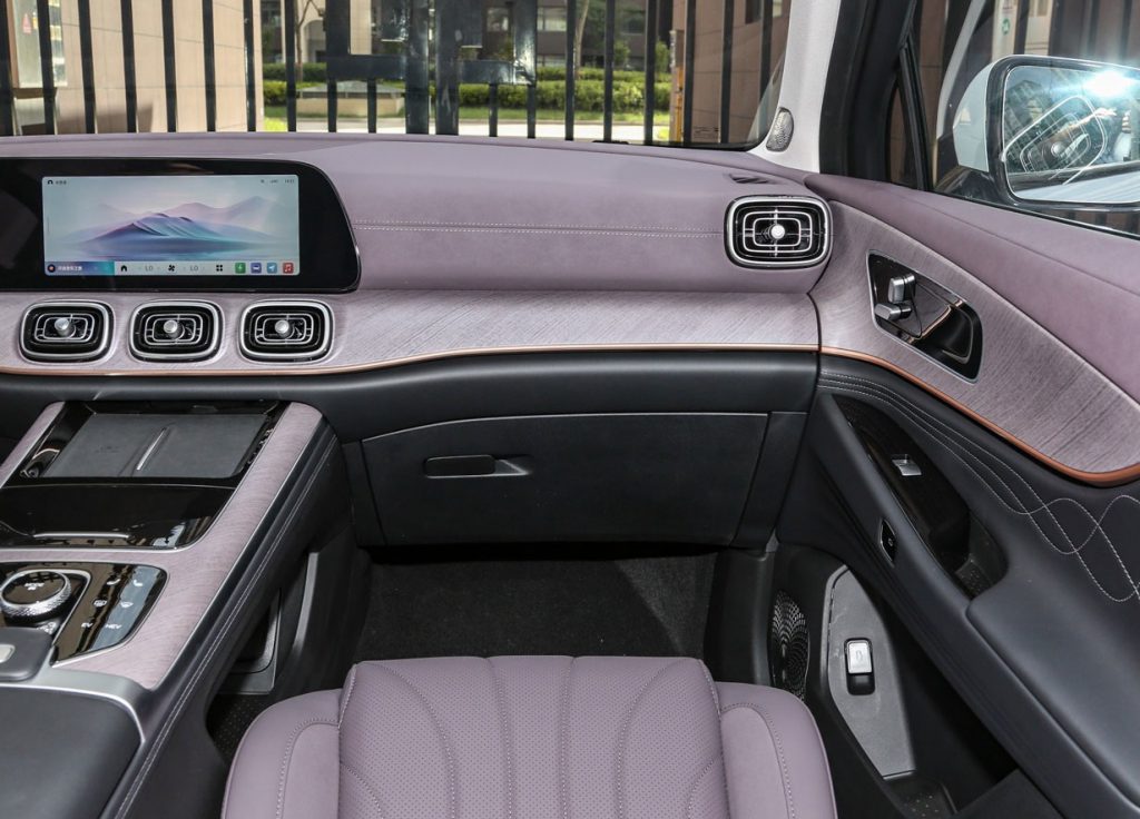 Oil-Electric Mastery: Chery Tiggo 9 C-DM Redefines Long-Distance Luxury in the Hybrid SUV Arena Oil-Electric Mastery: Chery Tiggo 9 C-DM Redefines Long-Distance Luxury in the Hybrid SUV Arena