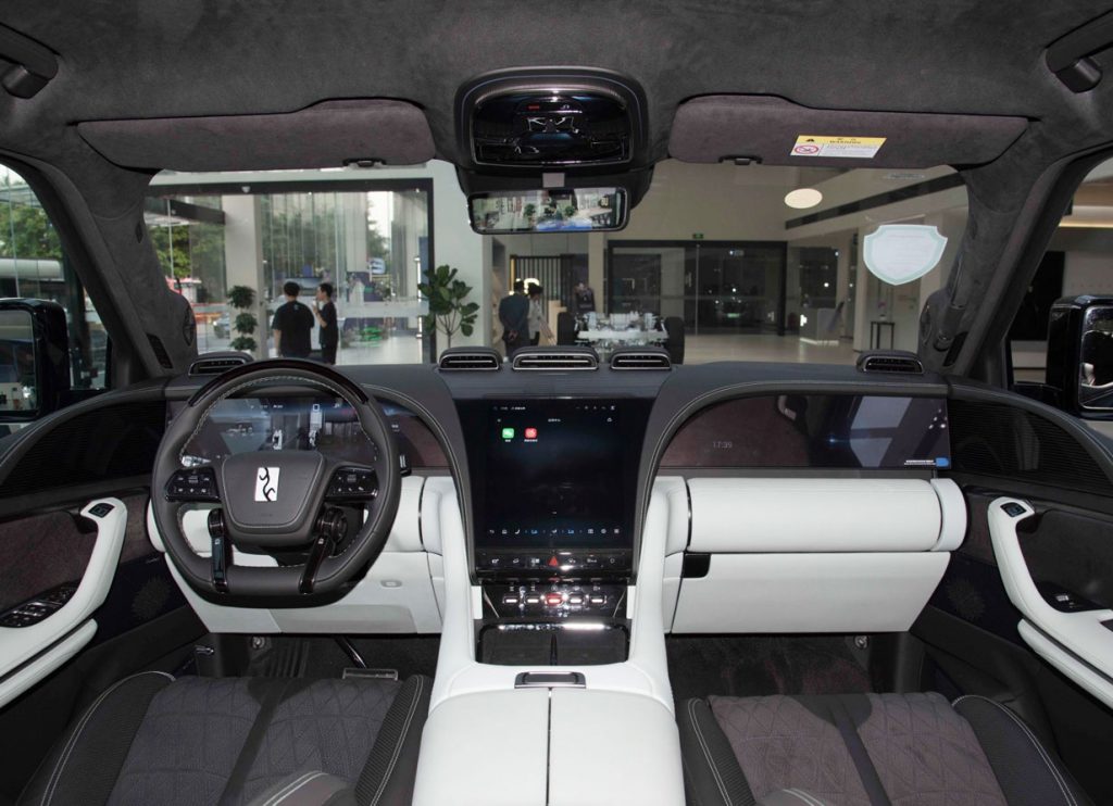 Redefining Premium Off-Road: How the BYD Yangwang U8 Challenges Global Giants Redefining Premium Off-Road: How the BYD Yangwang U8 Challenges Global Giants
