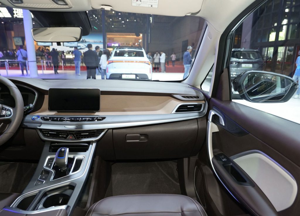 Ruilan 8: Redefining Value with Space, Range, and Versatility, The All-Rounder EV MPV Shaking Up the $20K Market Ruilan 8: Redefining Value with Space, Range, and Versatility, The All-Rounder EV MPV Shaking Up the $20K Market