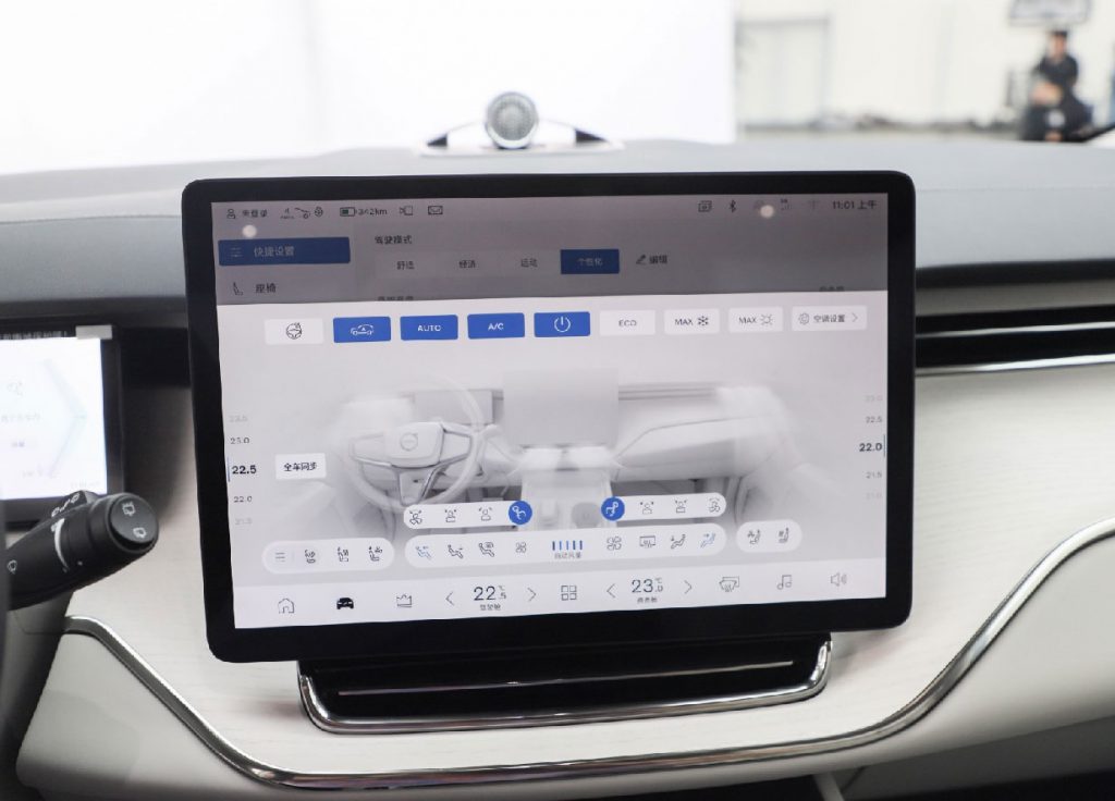 Safety as Luxury: How the Volvo EM90 Redefines Premium Electric MPVs Safety as Luxury: How the Volvo EM90 Redefines Premium Electric MPVs