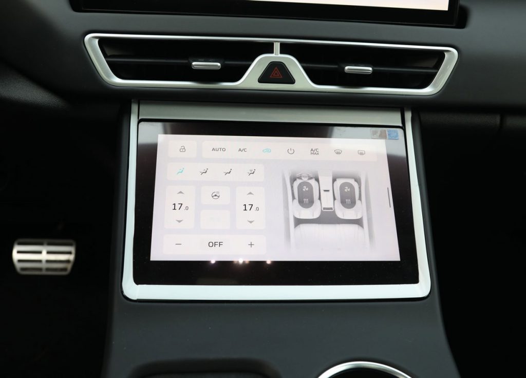 The Mocha Revolution - WEY Mocha DHT-PHEV Redefines the PHEV SUV, Where Traditional Craftsmanship Meets Electrified Innovation The Mocha Revolution - WEY Mocha DHT-PHEV Redefines the PHEV SUV, Where Traditional Craftsmanship Meets Electrified Innovation