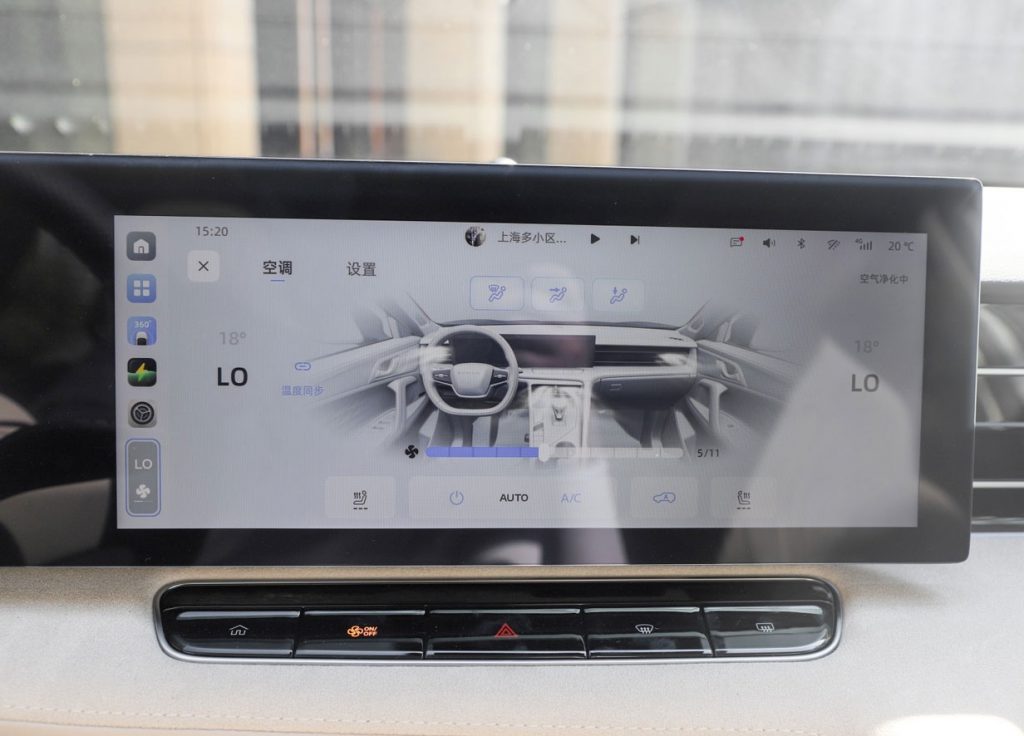 The Unstoppable Rise of Roewe D5X DMH: How a 1621km Range PHEV is Redefining Affordable SUVs The Unstoppable Rise of Roewe D5X DMH: How a 1621km Range PHEV is Redefining Affordable SUVs