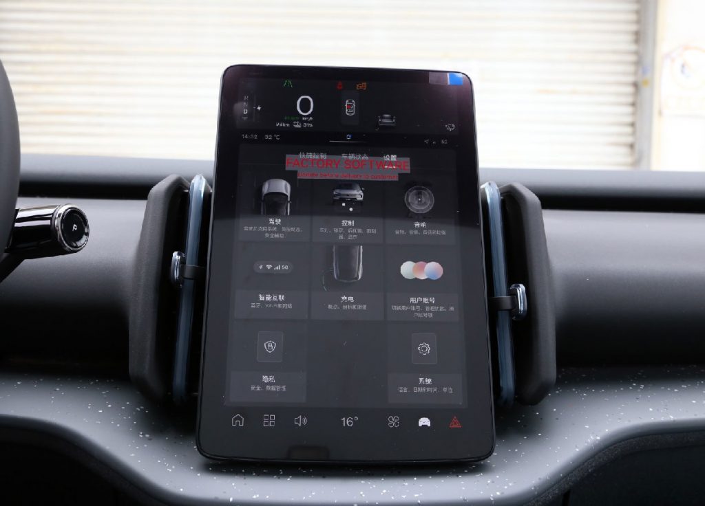 Volvo EX30 – The Art of Subtraction in Electric Mobility, Where Nordic Minimalism Meets Electrifying Performance Volvo EX30 – The Art of Subtraction in Electric Mobility, Where Nordic Minimalism Meets Electrifying Performance